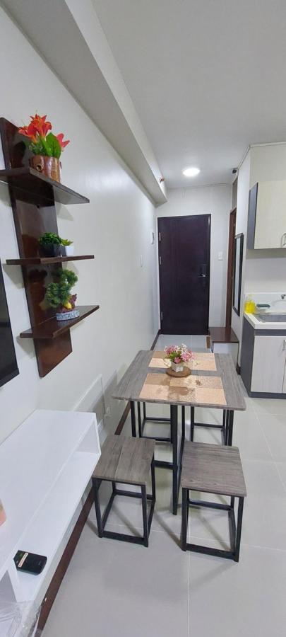 Dracarys Place 2 Condo With Balcony Unlimited Wifi Lapulapu City View Eksteriør bilde