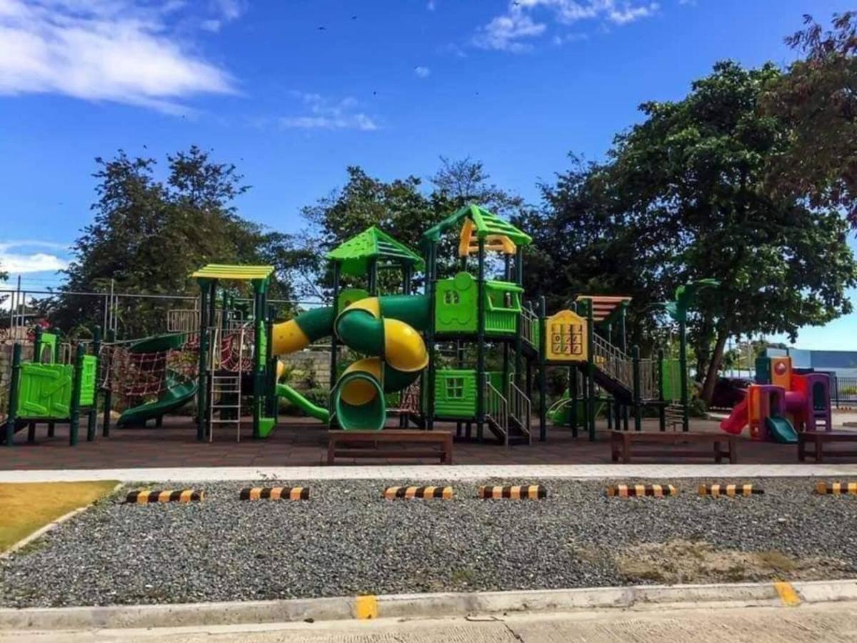 Dracarys Place 2 Condo With Balcony Unlimited Wifi Lapulapu City View Eksteriør bilde