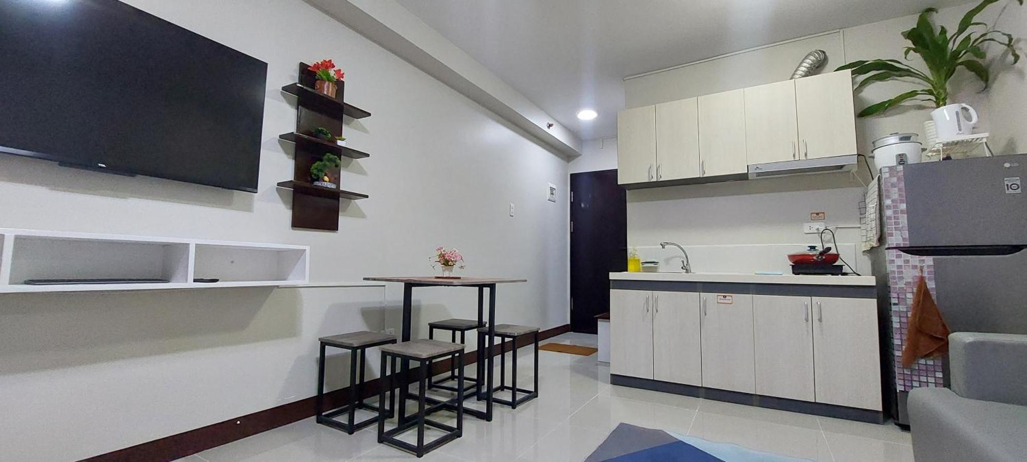 Dracarys Place 2 Condo With Balcony Unlimited Wifi Lapulapu City View Eksteriør bilde